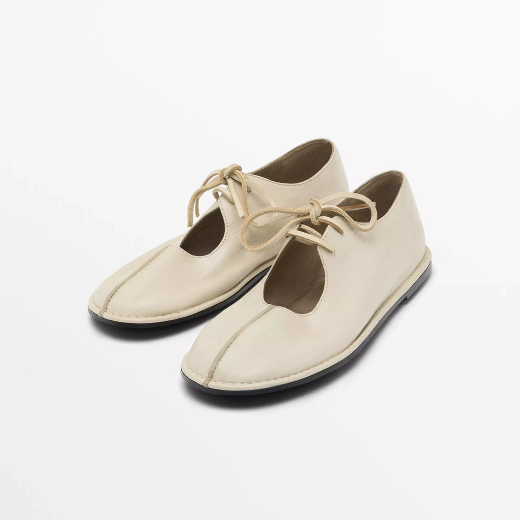Massimo Dutti – Ballerines en Cuir Crème