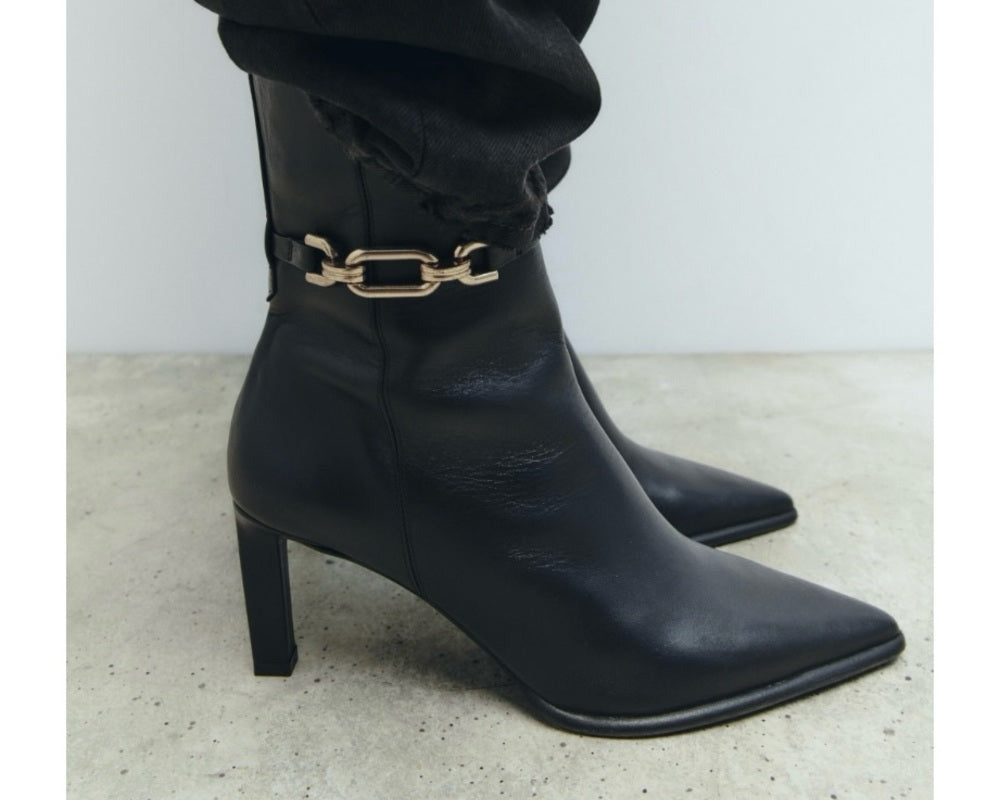 Bottines à talon avec chaîne dorée | Réf. 3033
