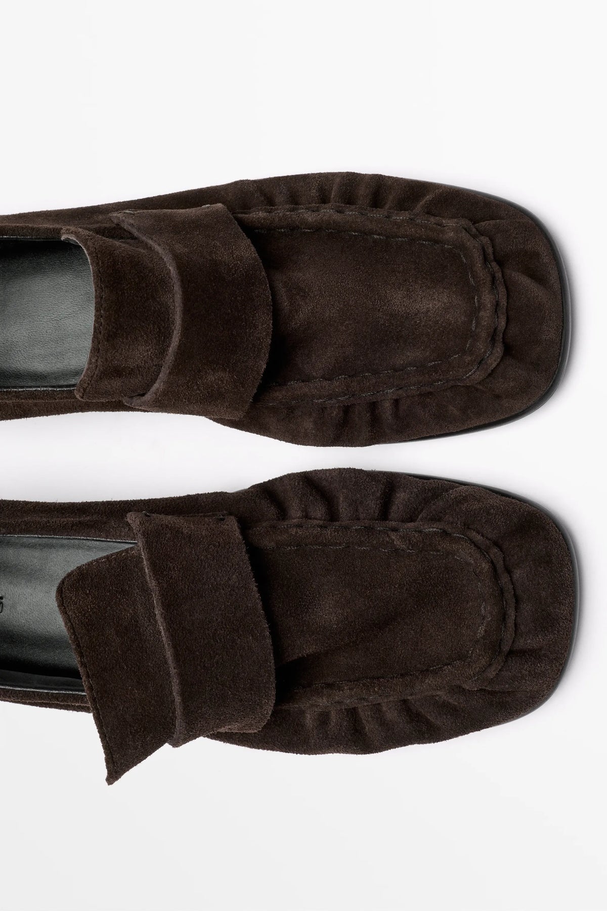 Mocassins froncés en croûte de cuir